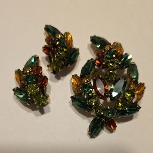 LaRoco Vintage Multicolor Crystal Brooch And Clip Earring Set Marked